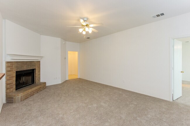 Building Photo - 101 Kennedy Dr