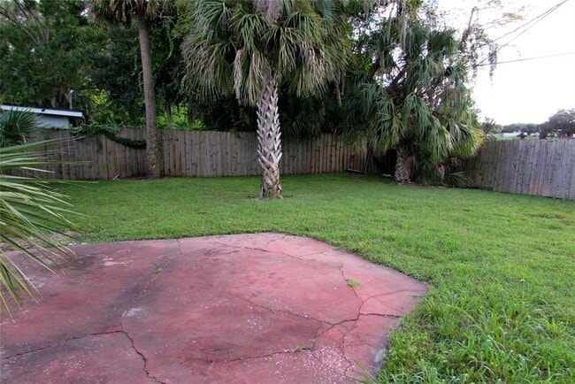 Building Photo - 550 Hartley Pl