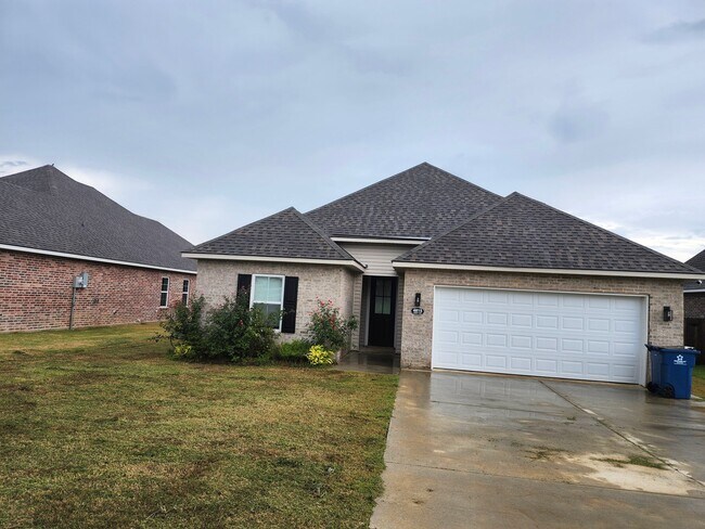 Building Photo - 4815 Bogey Ln