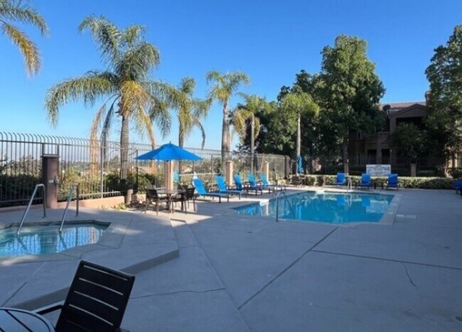 Building Photo - 2 bed, 2 bath located in Corona, CA!