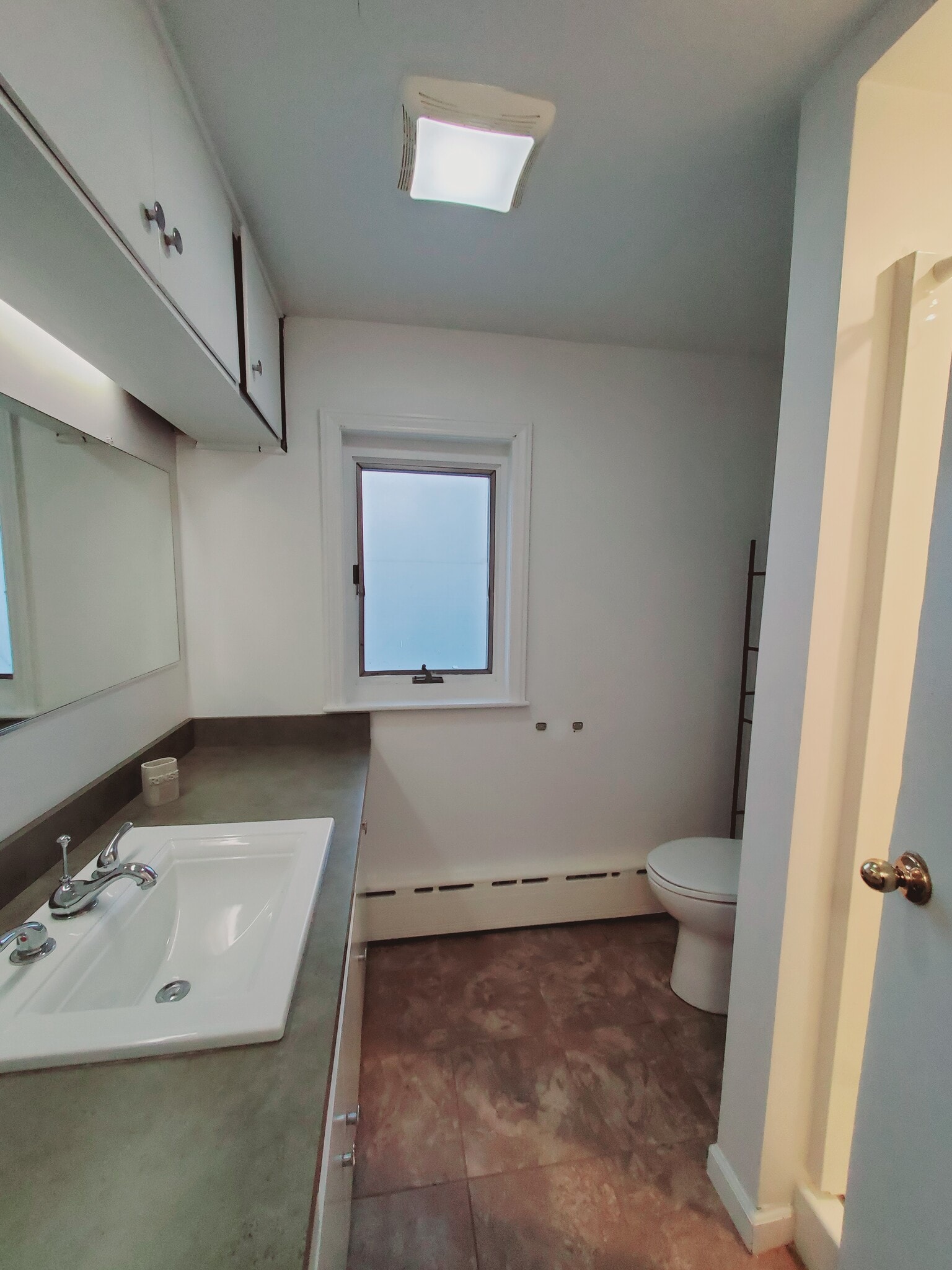 Building Photo - 47 Whitmore Ln