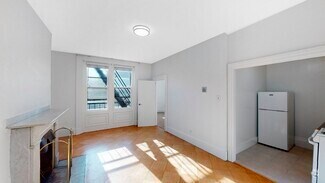 Building Photo - 397 Beacon St