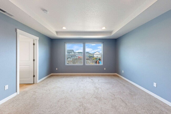 Building Photo - Large Recent Construction Home with Bonus Room!