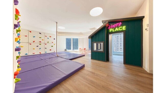 Building Photo - 150 W 56th St