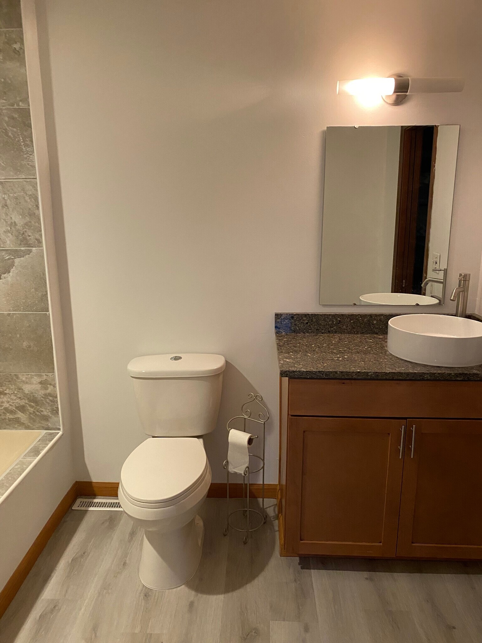 Master bath - 2530 Bristol Ter