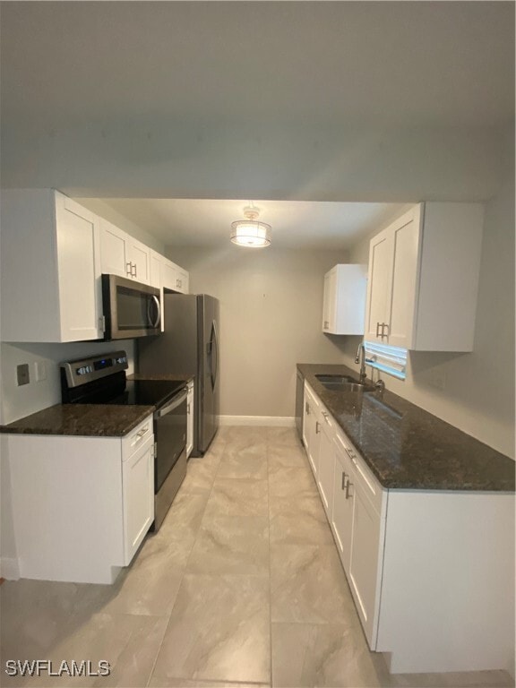 Building Photo - 7035 Cedarhurst Dr