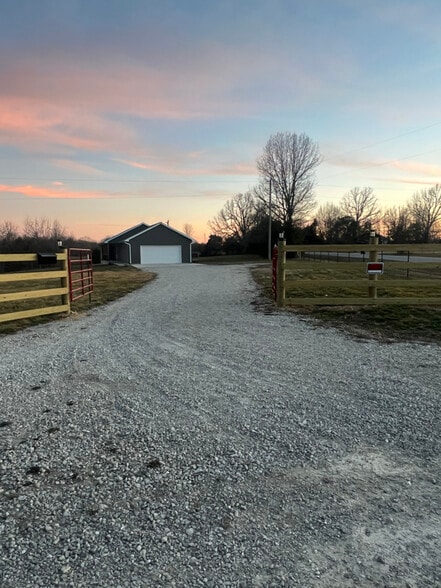 Building Photo - 3807 New Hope Rd