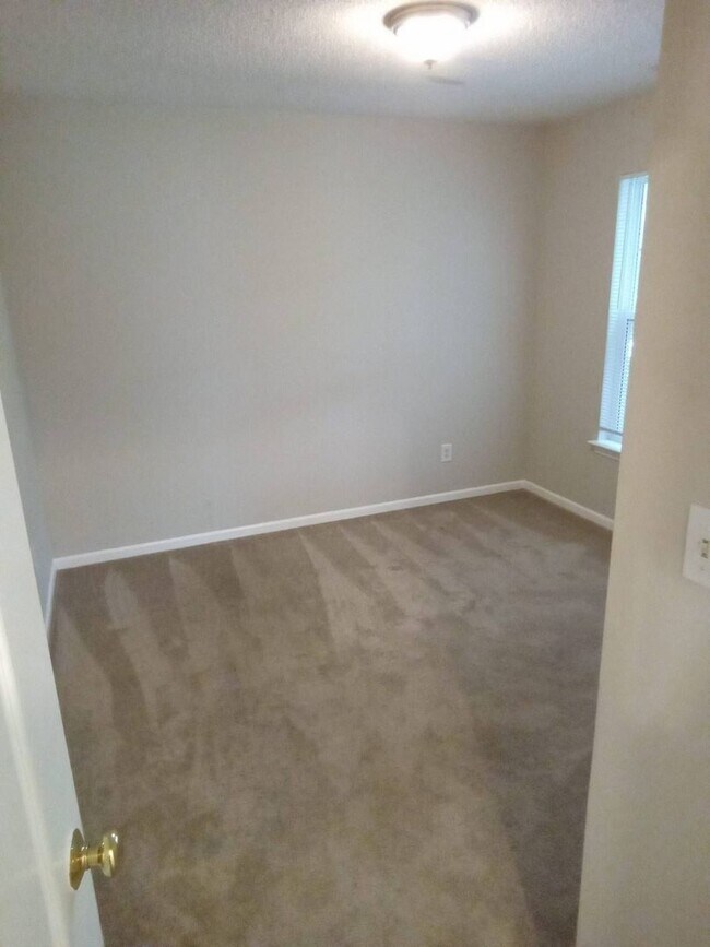 Building Photo - Great Home Close To Historical Downtown Matthews!