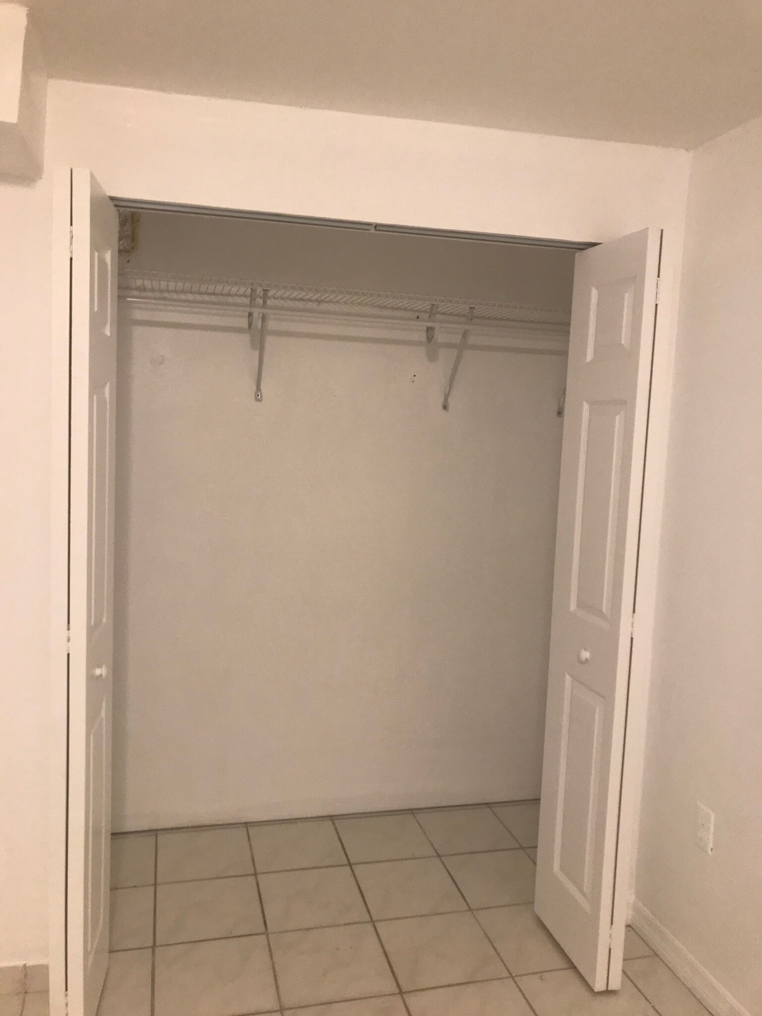 Building Photo - 6455 SW 33rd St