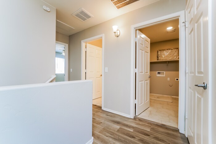 Building Photo - 6531 S Calle Diablo Dr