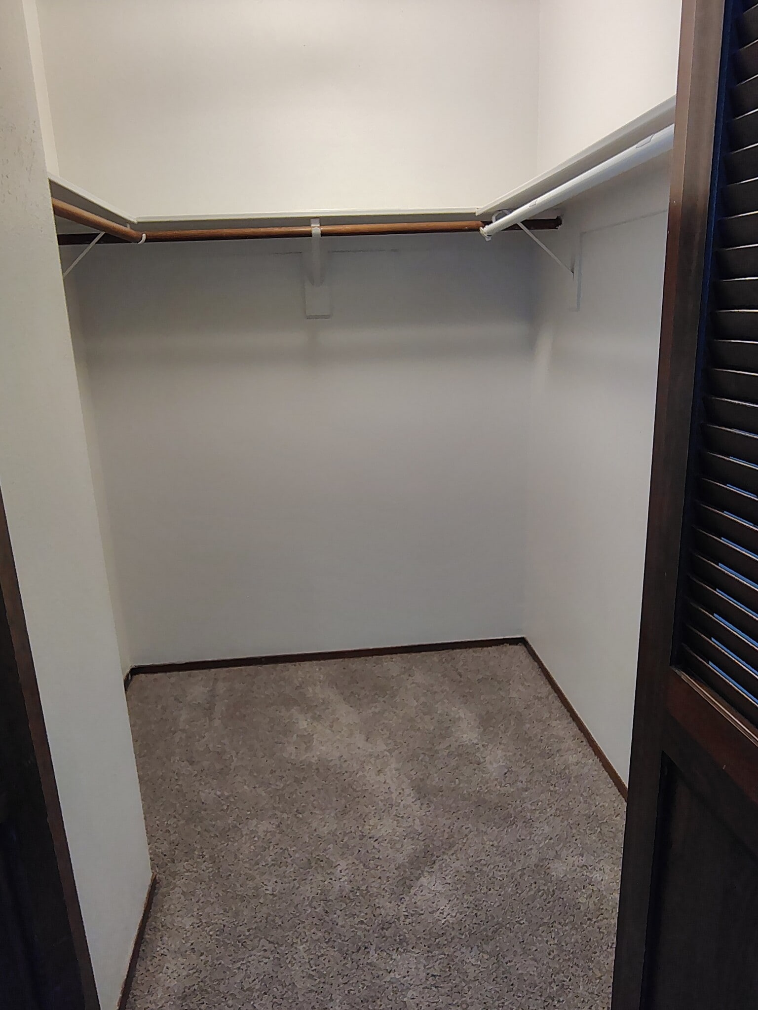 Closet - 1100 S Edison St