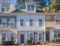 Building Photo - 511 Elm Ave