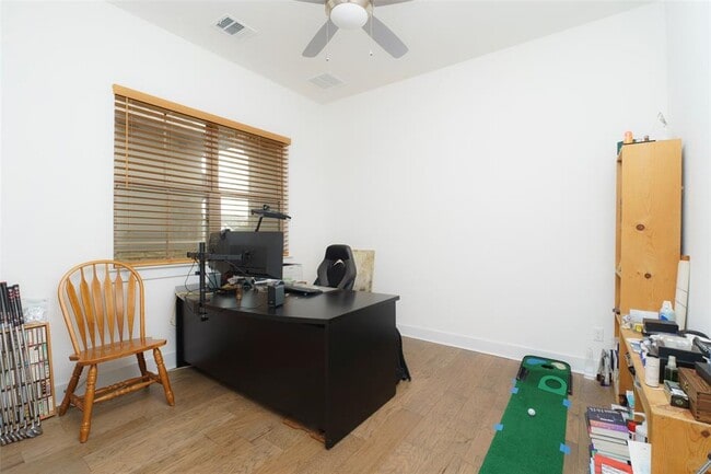 Building Photo - 816 Paseo de Castana Wy