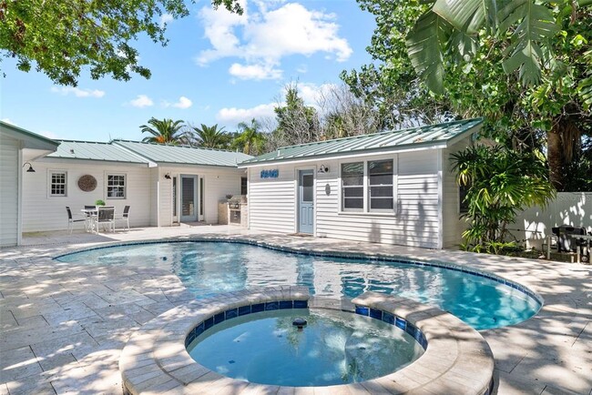 Building Photo - 759 Lantana Ave