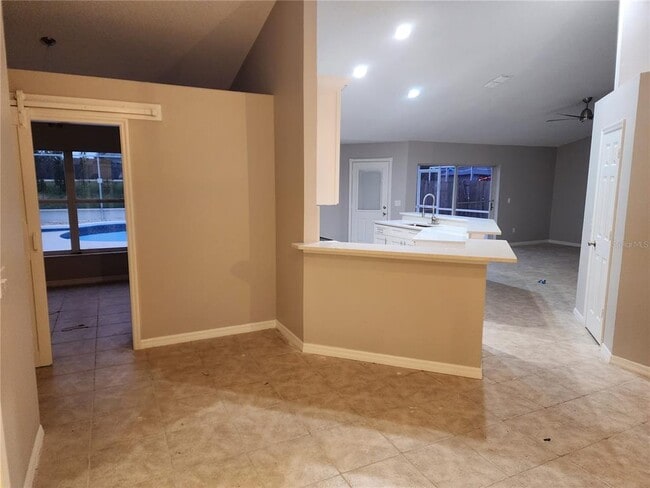 Building Photo - 2883 Picadilly Cir