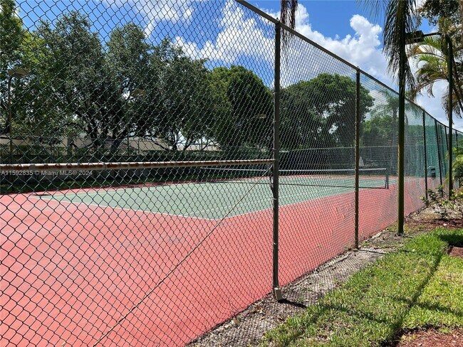 Building Photo - 773 SW 120th Way