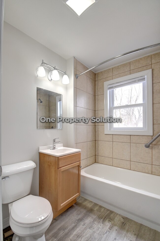 Building Photo - 4589 Hayes St