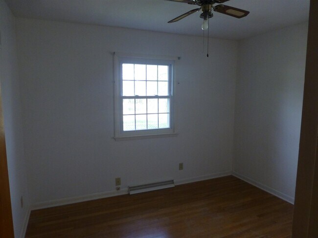 Building Photo - 108 Ivy Hill Dr