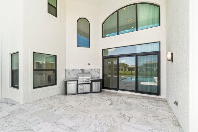 Building Photo - 17352 Rosella Rd