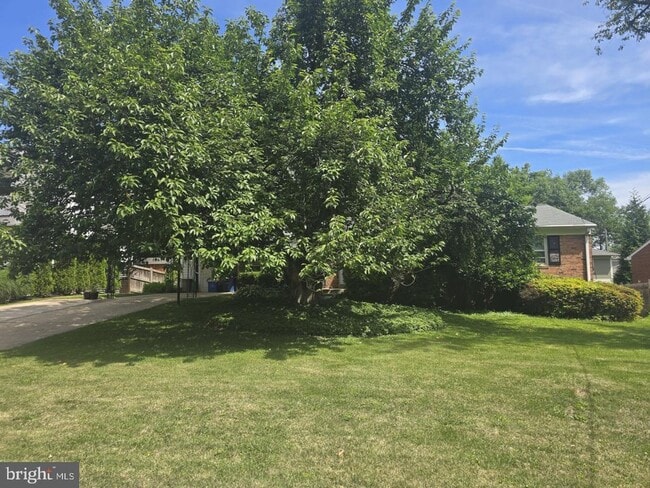 Building Photo - 6403 Orchid Dr