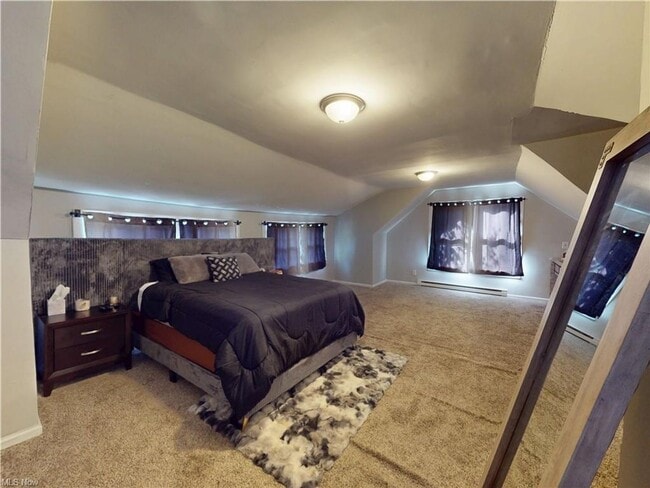 Building Photo - 3423 Beechwood Ave