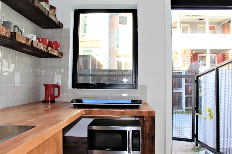 Building Photo - 1318 Corbin Pl NE