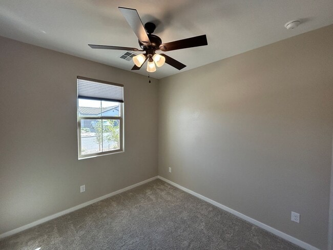 Building Photo - 18570 W Swayback Pass