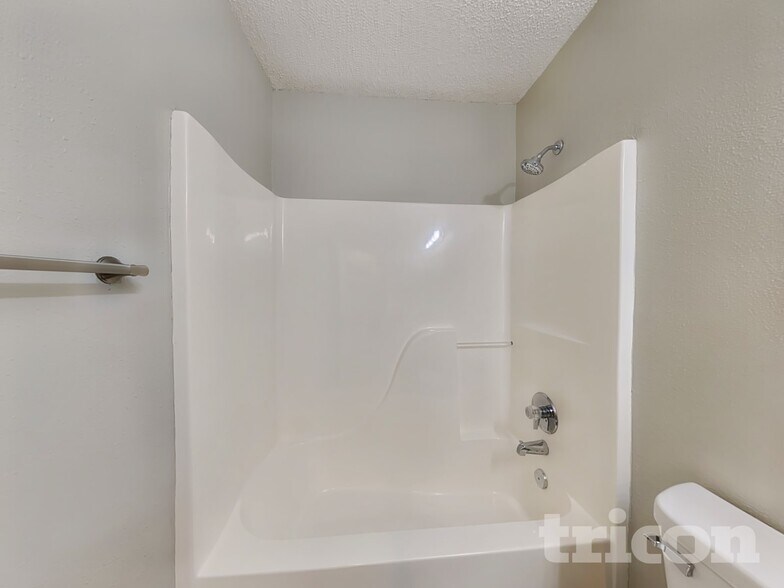 Building Photo - 10655 Sterling Apple Dr