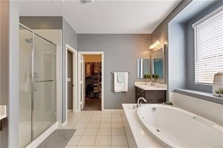 Building Photo - Elegantly Crafted & Tantalizingly Spacious...