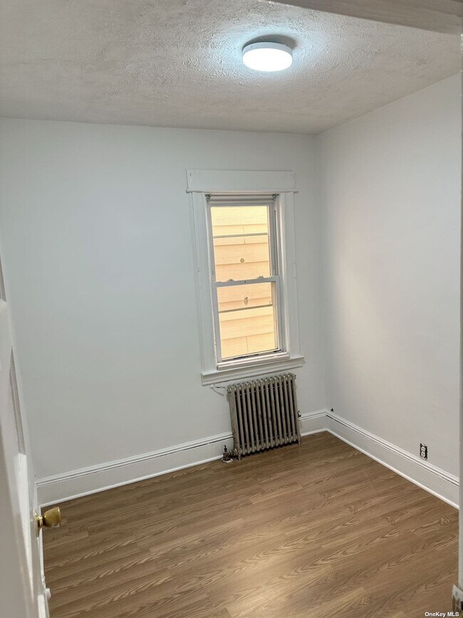 Building Photo - 89-07 91st Ave