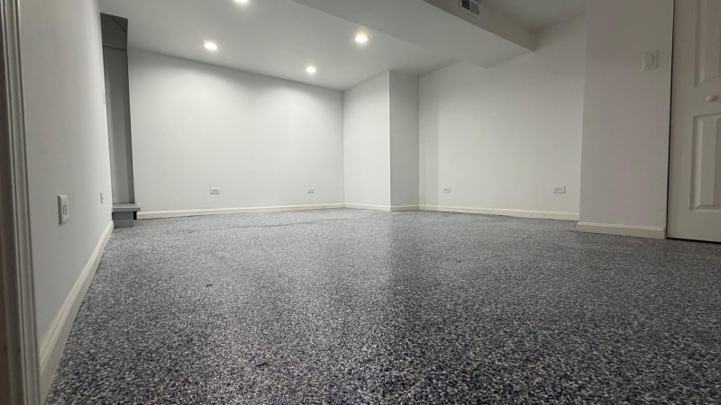 Building Photo - 1322 Fargo Ave