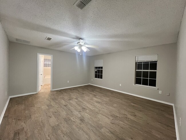 Building Photo - 6542 88th St