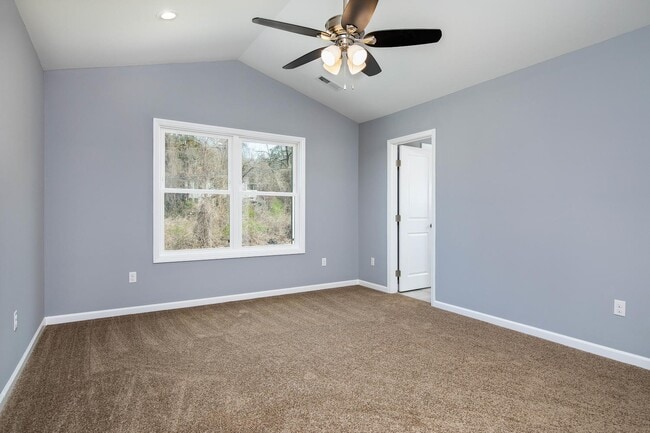 Building Photo - Modern Home in Shiloh!