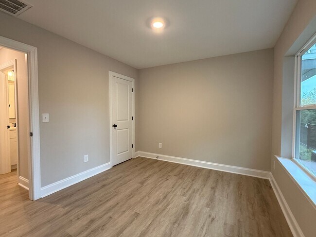 Building Photo - Brand New Townhomes For Lease in WestEnd