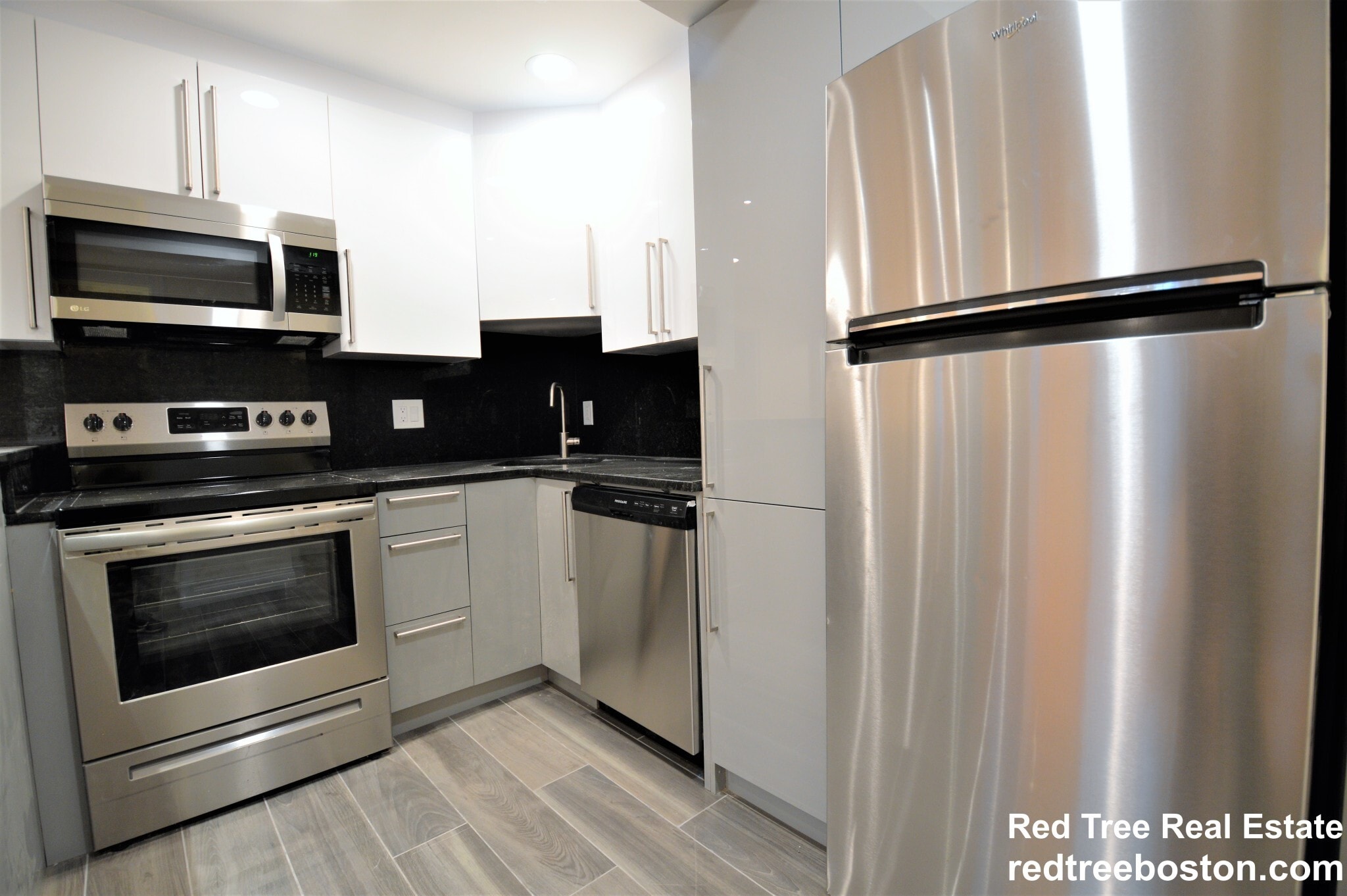 Building Photo - 1801 Beacon St