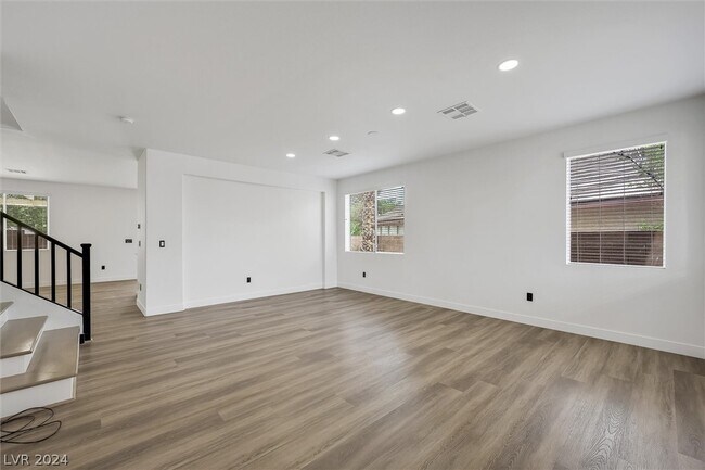Building Photo - 311 St Augustine Ln