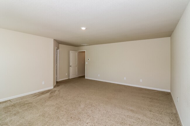 Building Photo - 143 Innis Brk Cir