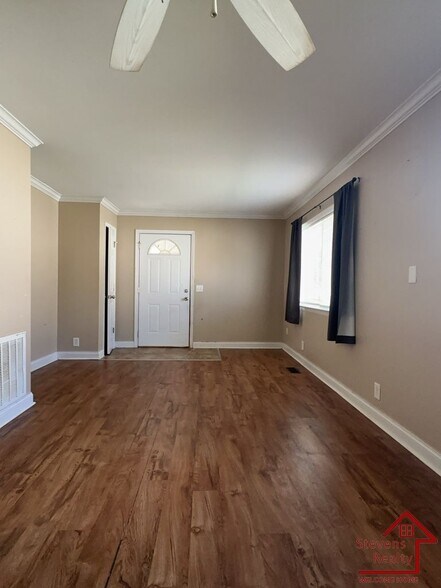 Building Photo - 4614 Dayton Blvd