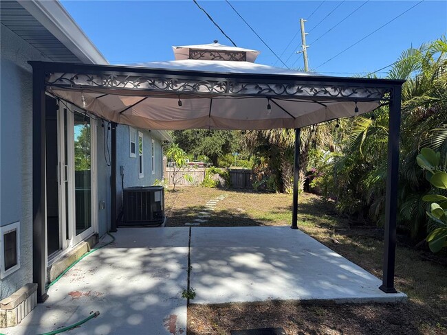 Building Photo - 1164 Engman St