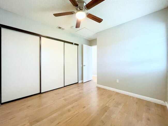 Building Photo - Charming Townhome in Desirable Calavera Hills!