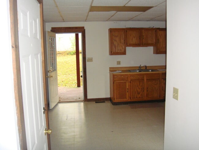 Building Photo - 282-BLD