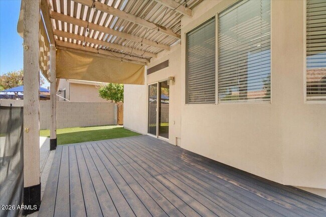 Building Photo - 3260 S Laguna Dr