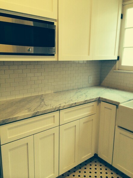 Building Photo - 9560 1/2 W Olympic Blvd