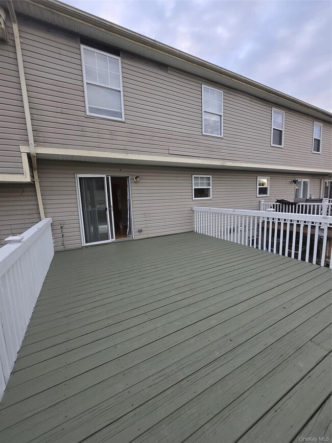 Building Photo - 60 Evan Rd