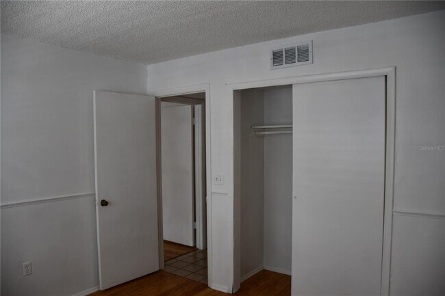 Building Photo - 1171 Calle Del Rey