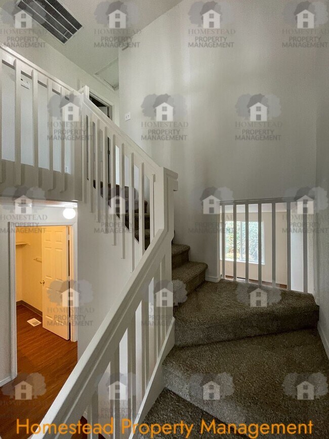 Building Photo - 166