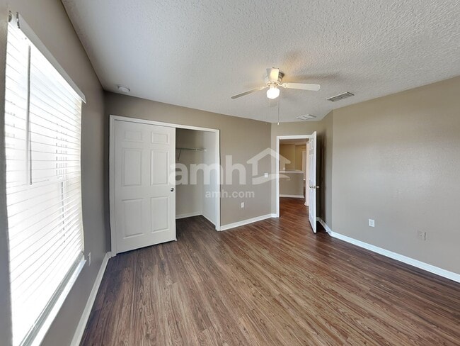 Building Photo - 309 Verdi St