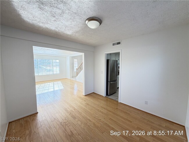 Building Photo - 2817 Crystal Cove Dr