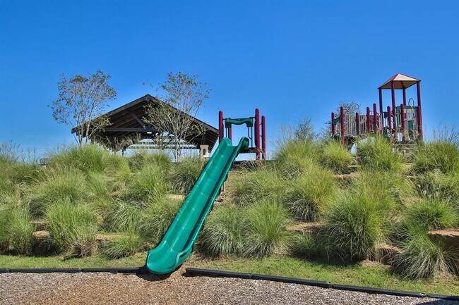 Building Photo - 21018 Sunshine Meadow Dr