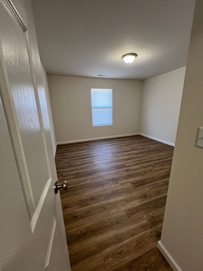 Building Photo - Brand new 3 beds 2 baths house